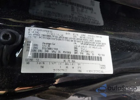 2018 Ford Focus Sel z USA, uszkodzony, nr VIN 1FADP3H22JL252827